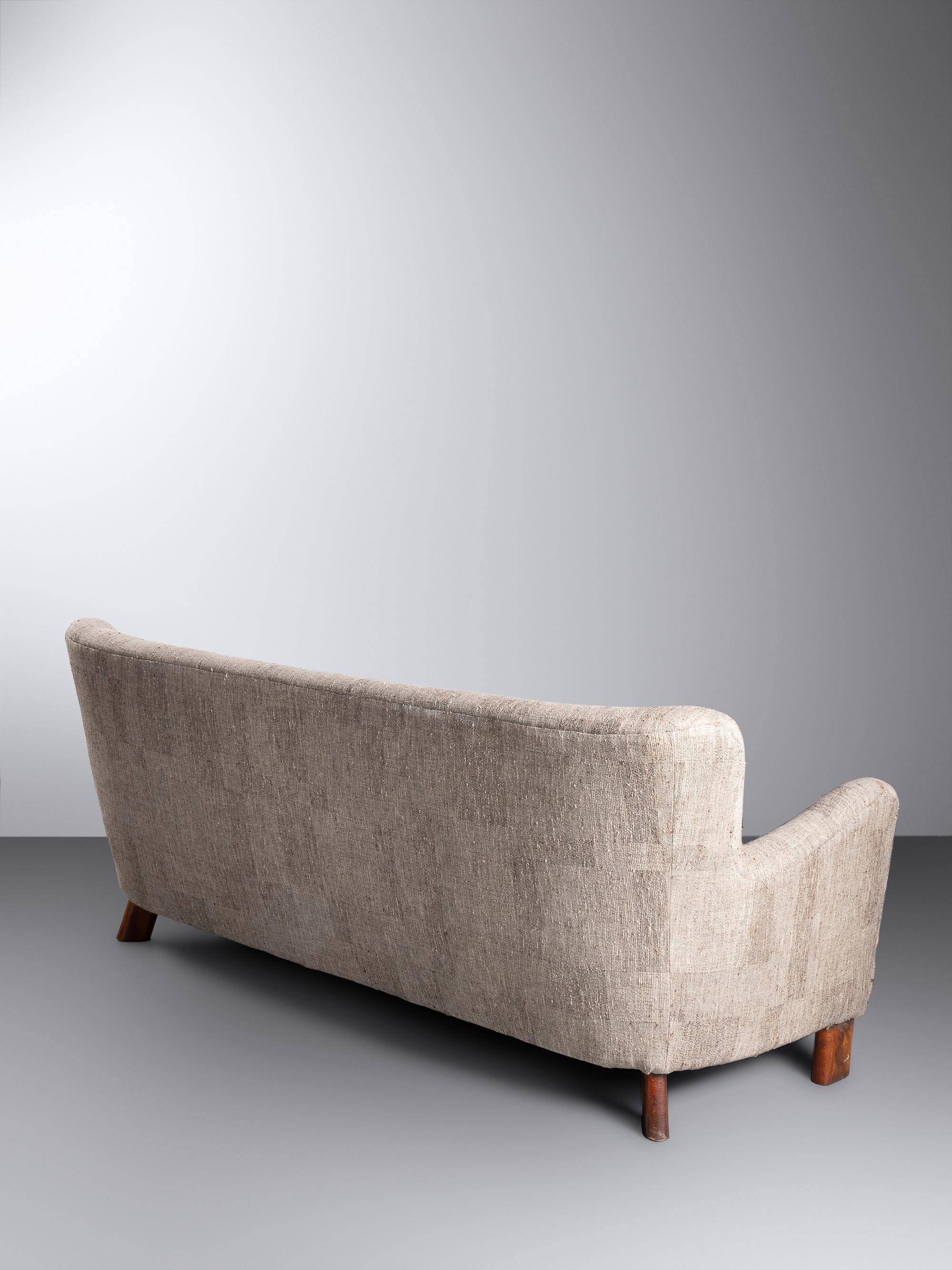 Sofa, model 1669A