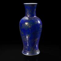 A Chinese gilt-decorated powder blue glazed porcelain baluster vase 洒蓝地描金瓷瓶 Qing dynasty ?