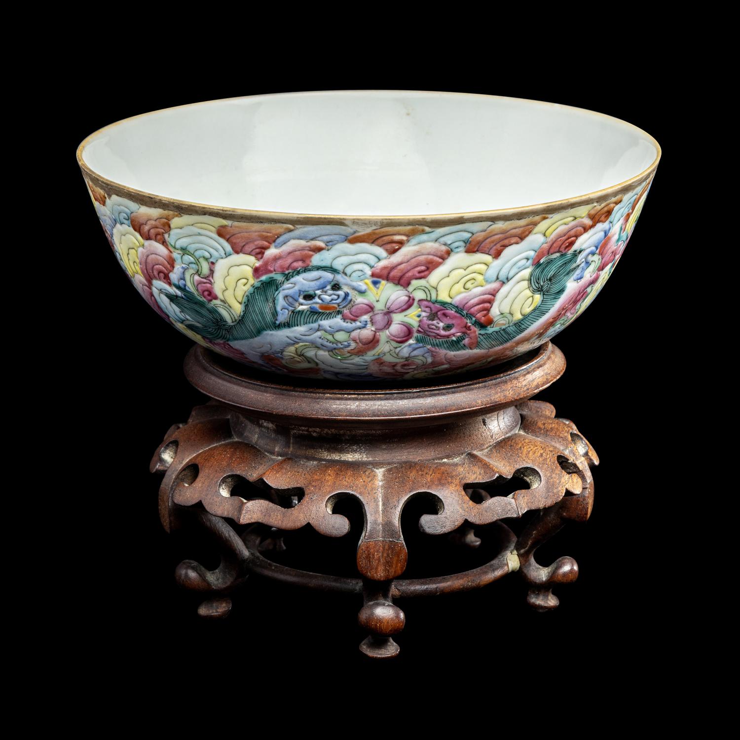 A Chinese Famille Rose Porcelain 'Fu Lion' Bowl, Tongzhi Period 清同治 粉彩戯獅圖碗