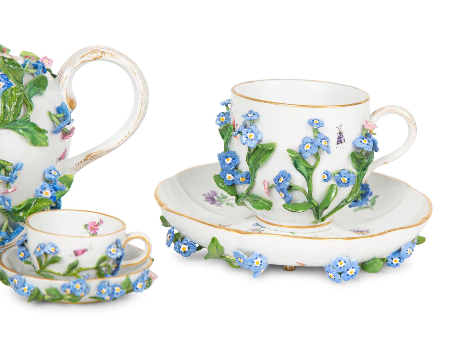 A Meissen Porcelain "Forget Me Not" Tea Service — 19TH CENTURY