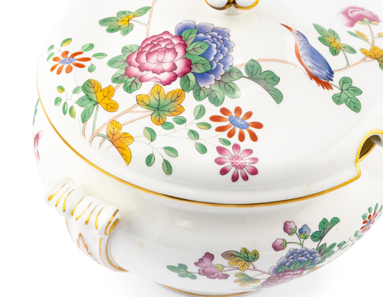A Wedgwood Cuckoo Porcelain Tureen and Underplate