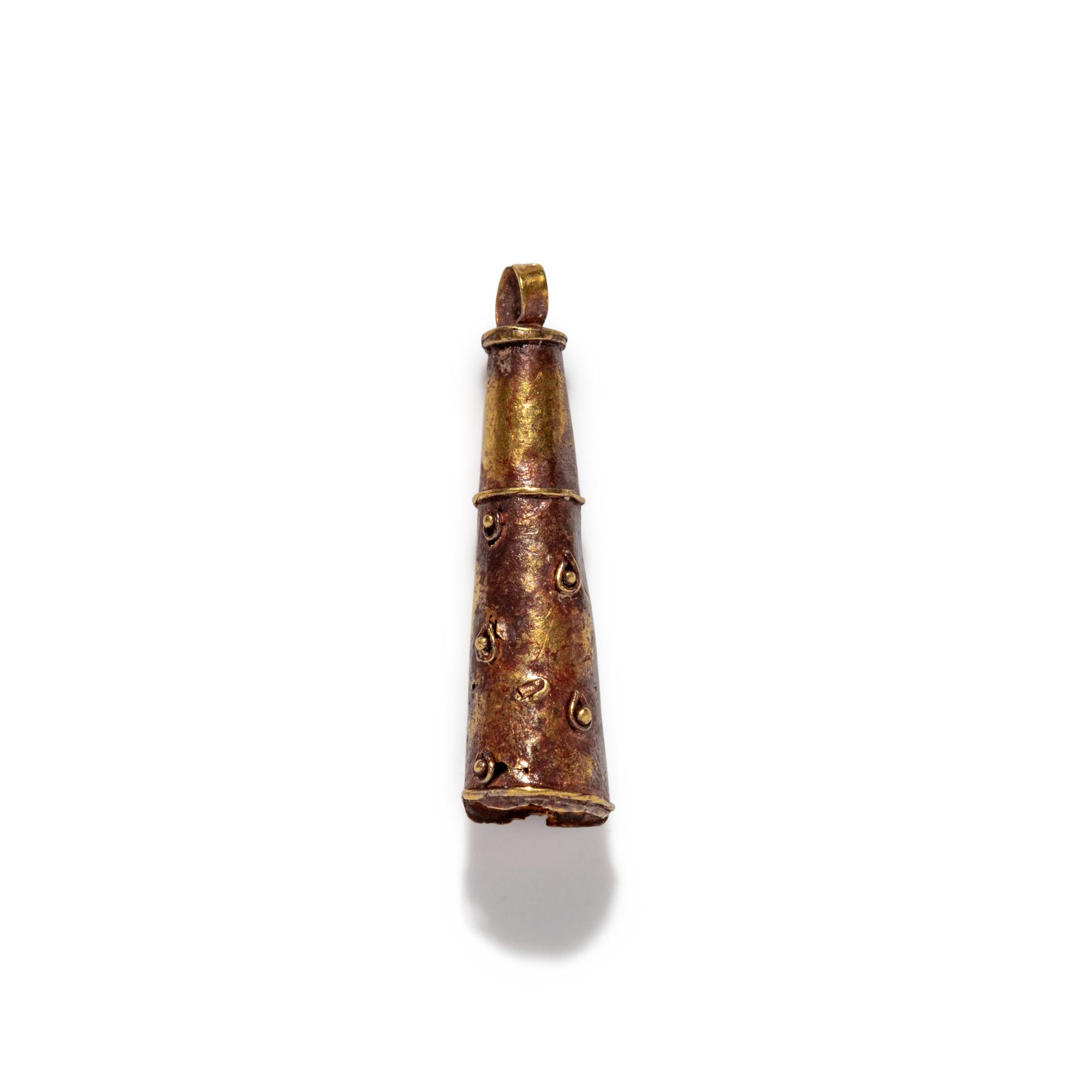 A Roman Gold Hercules Club Pendant