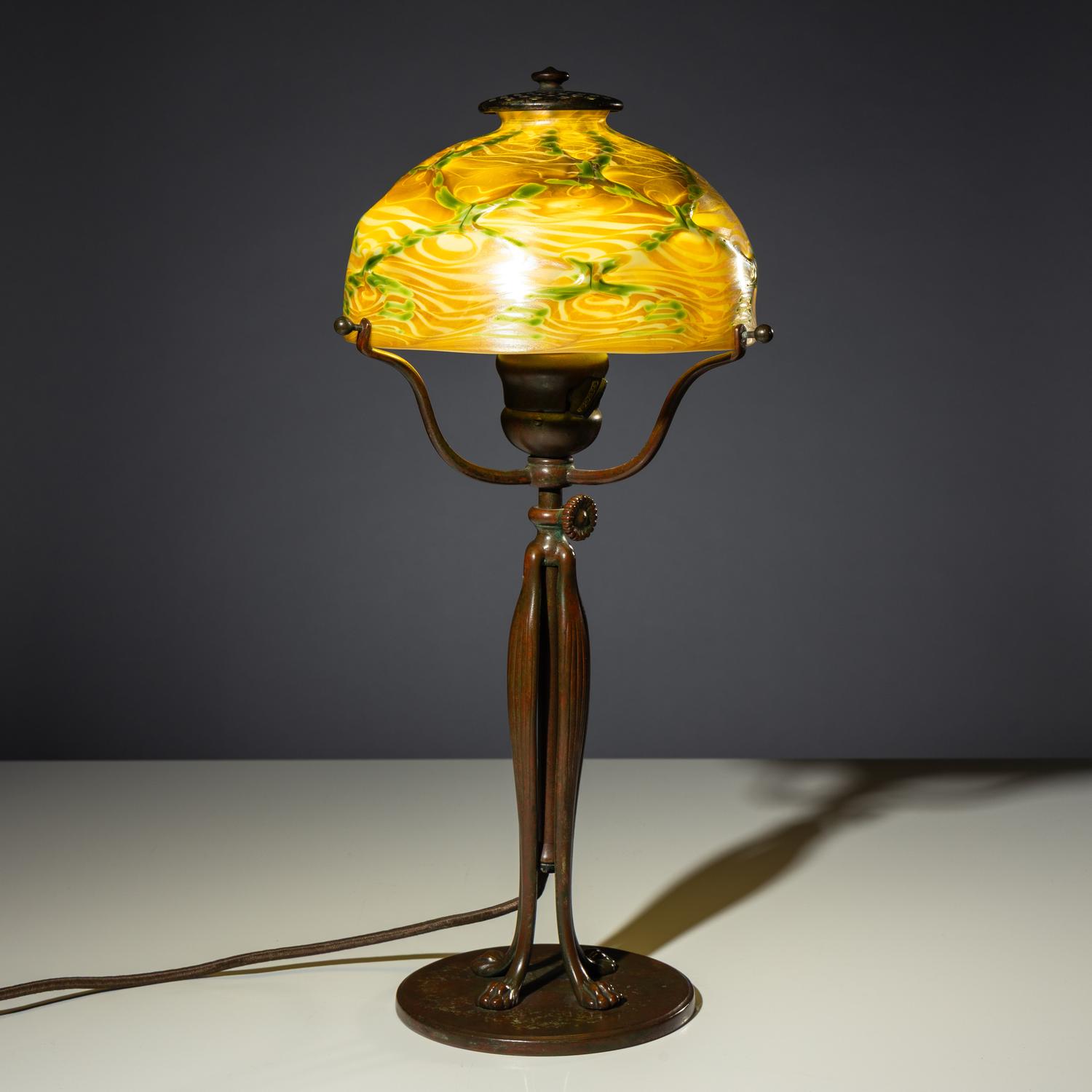 Table lamp