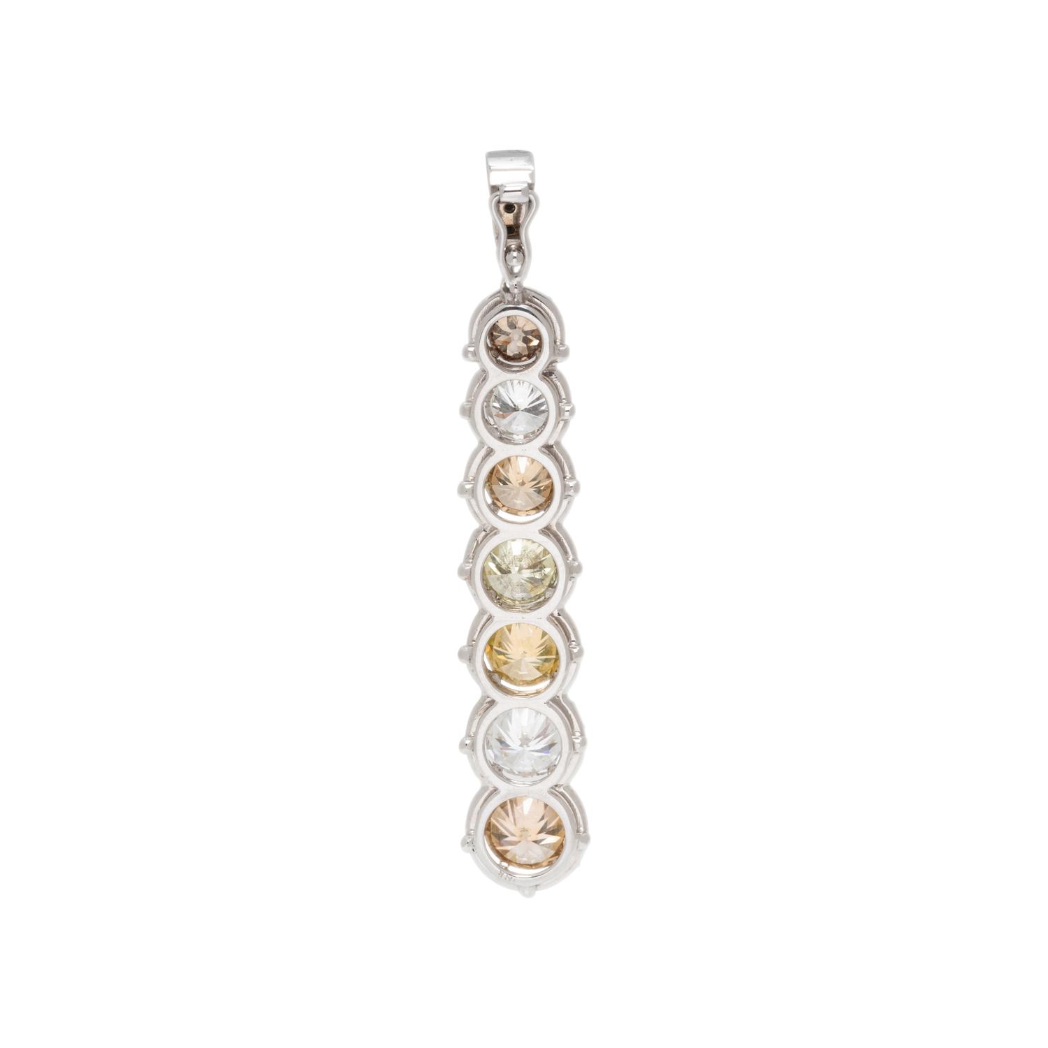 COLORED DIAMOND AND DIAMOND PENDANT