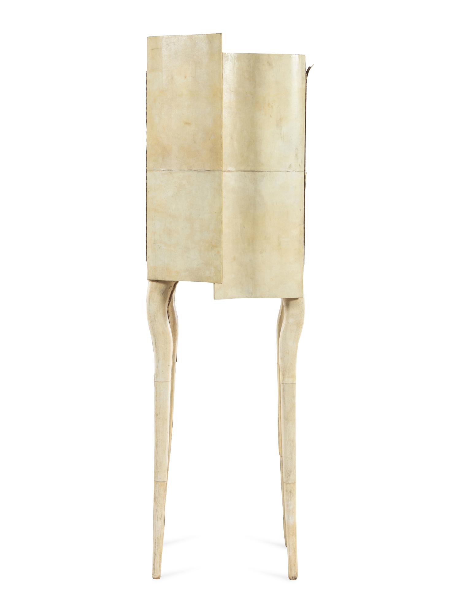 Standing Cabinet