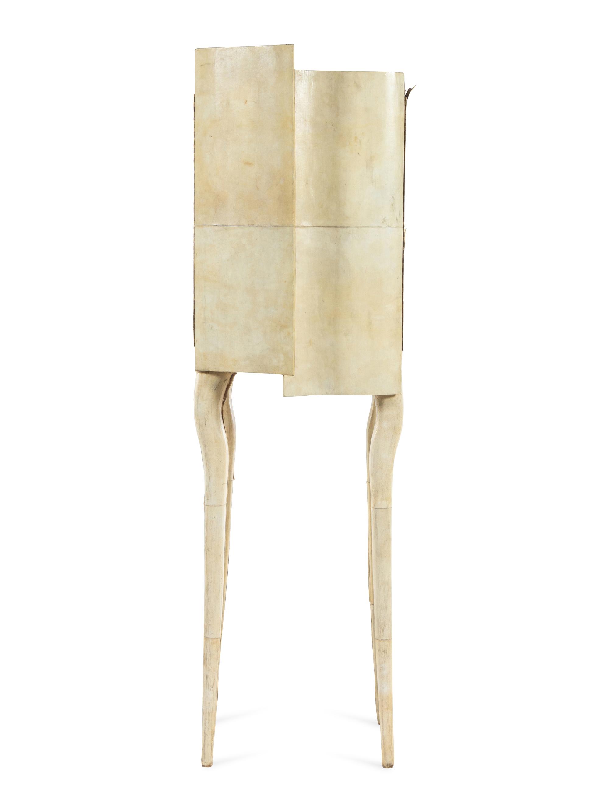 Standing Cabinet