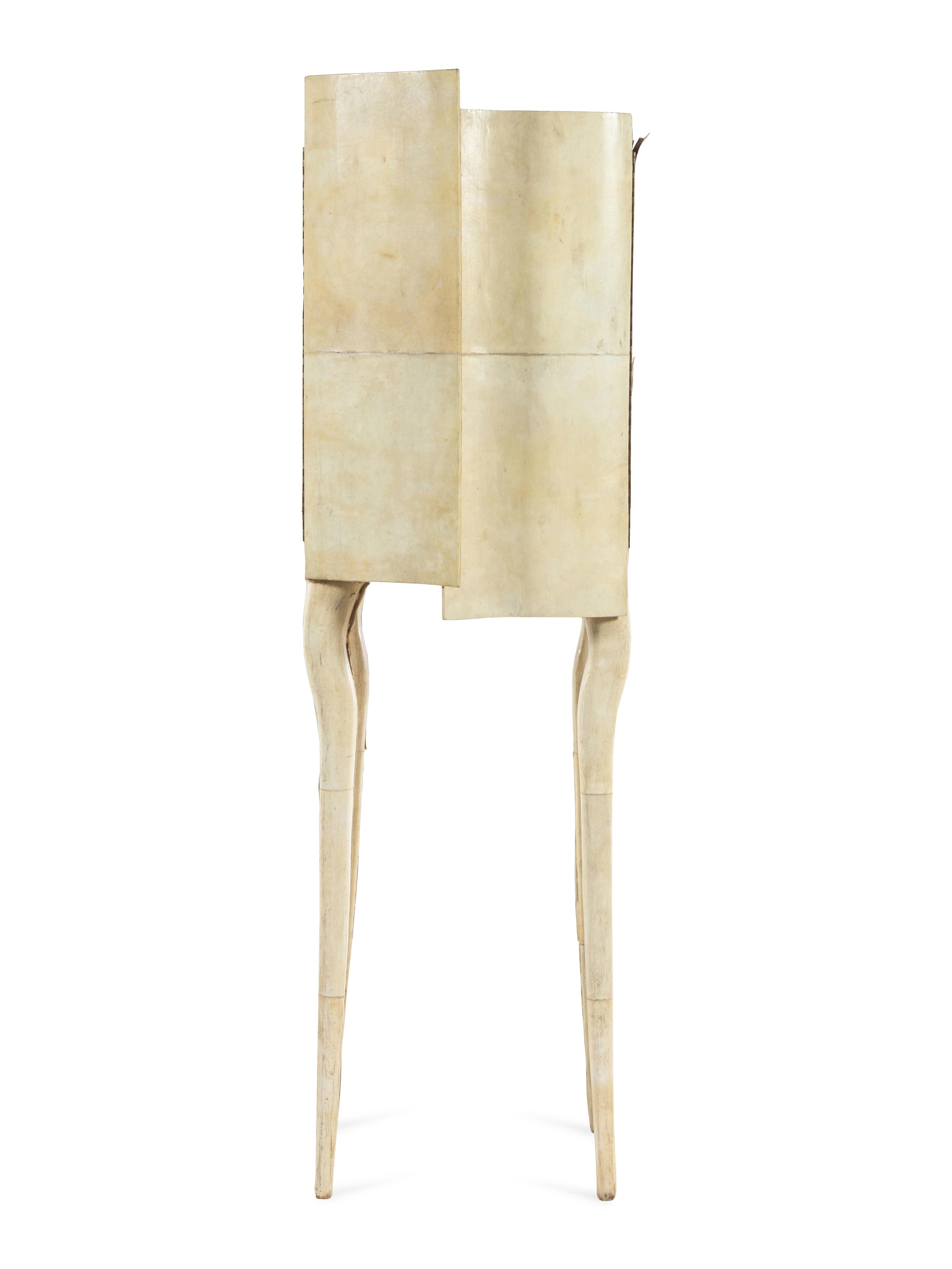 Standing Cabinet