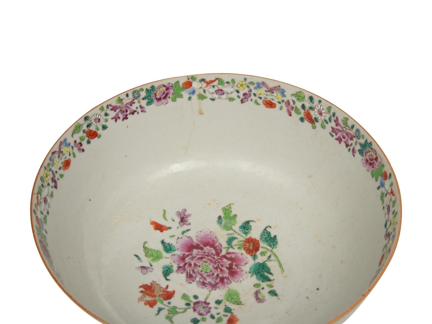 A Collection of Chinese Export Porcelain Articles