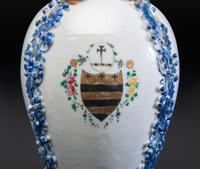 A Chinese Export Parcel Gilt Blue and White Porcelain Garniture