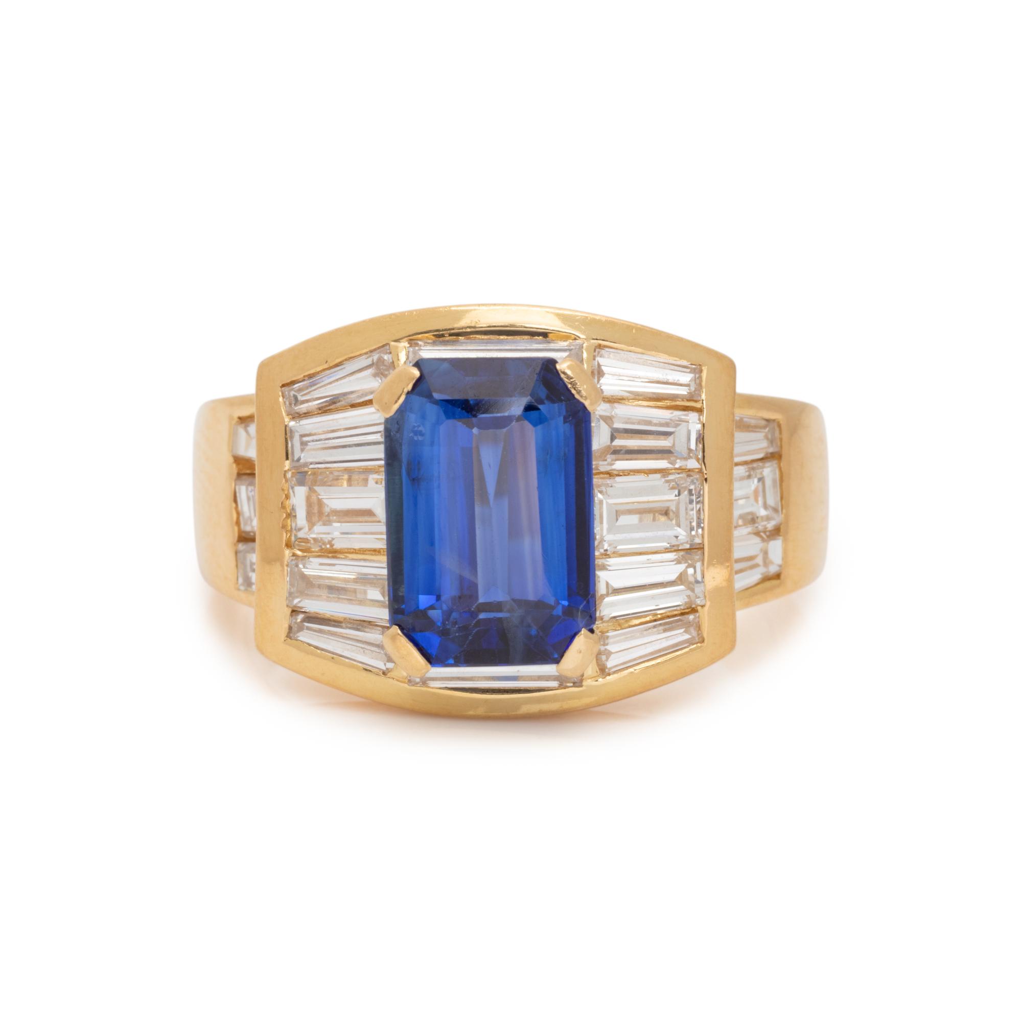 YELLOW GOLD, SAPPHIRE AND DIAMOND RING