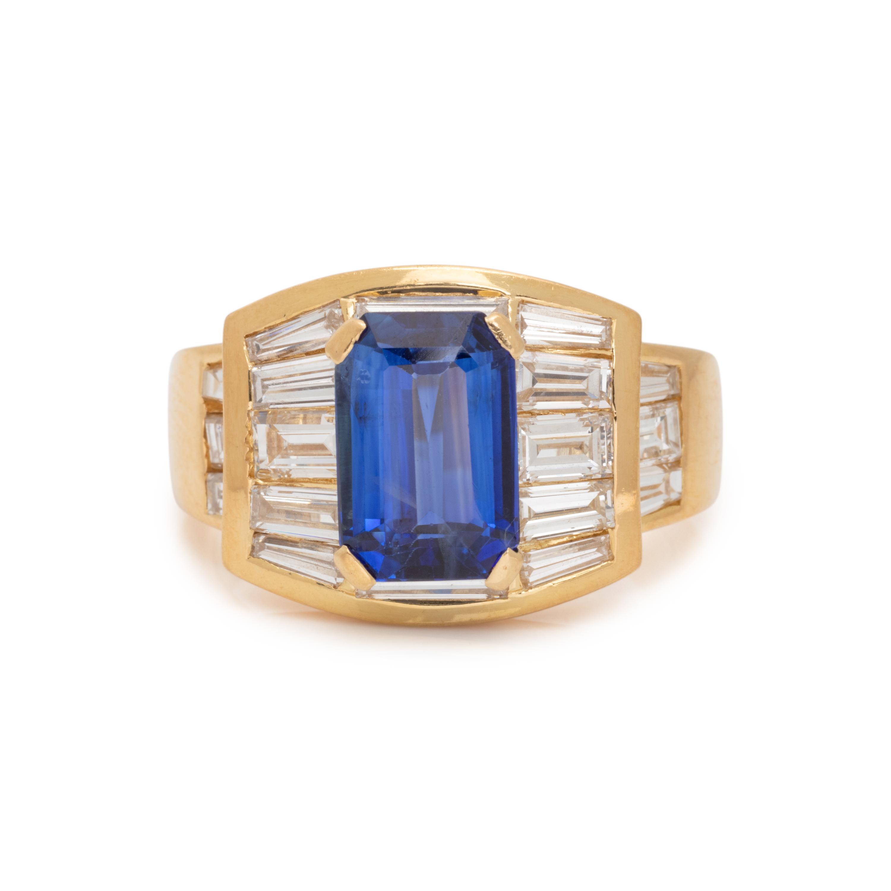YELLOW GOLD, SAPPHIRE AND DIAMOND RING