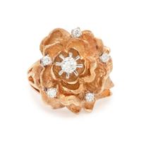 YELLOW GOLD AND DIAMOND FLOWER RING
