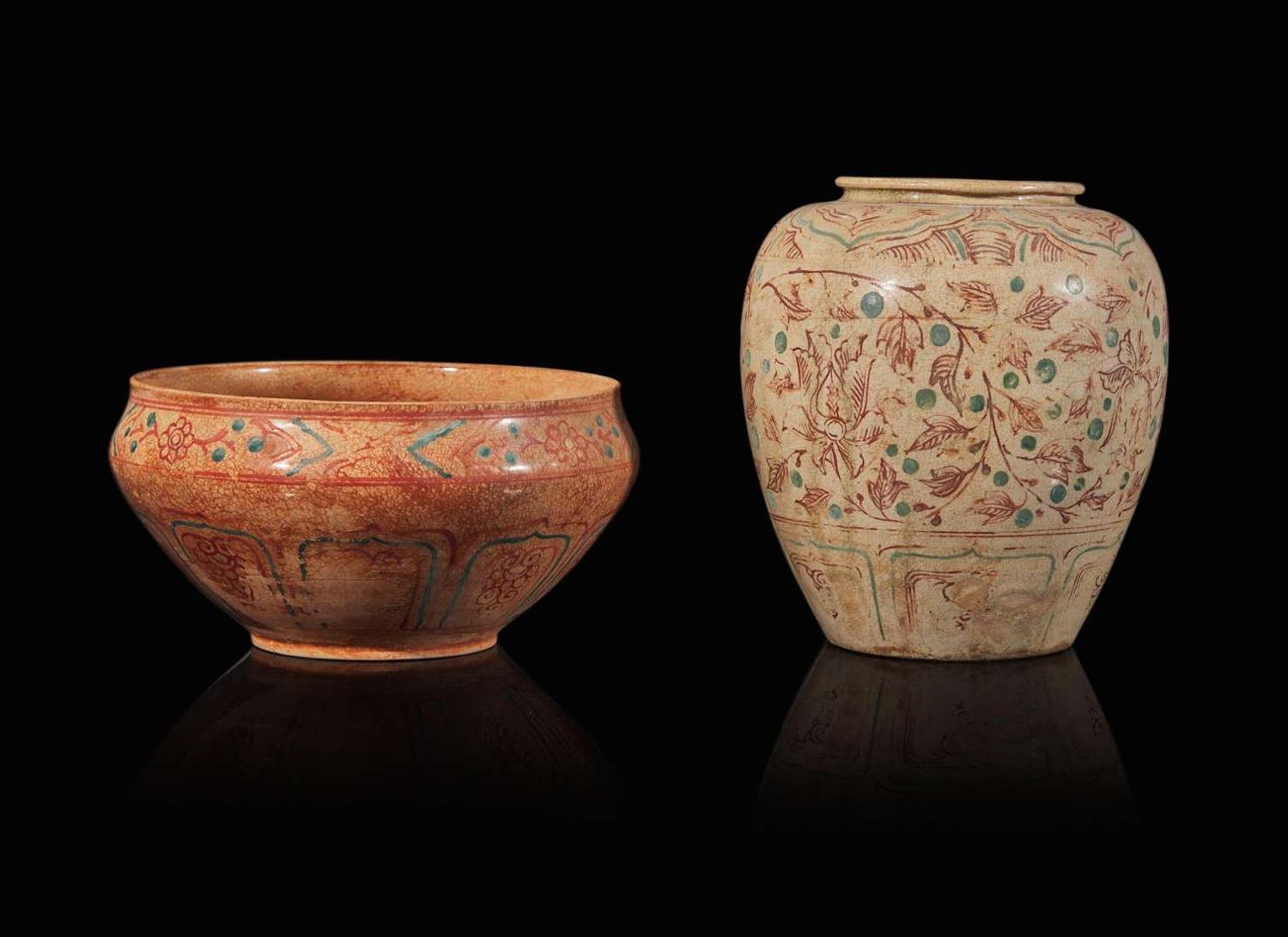 A Vietnamese polychromed ceramic jar and a bowl, Le So dynasty, 15th-16th century 越南多色瓷罐及盌 黎初朝 十五或十六世紀