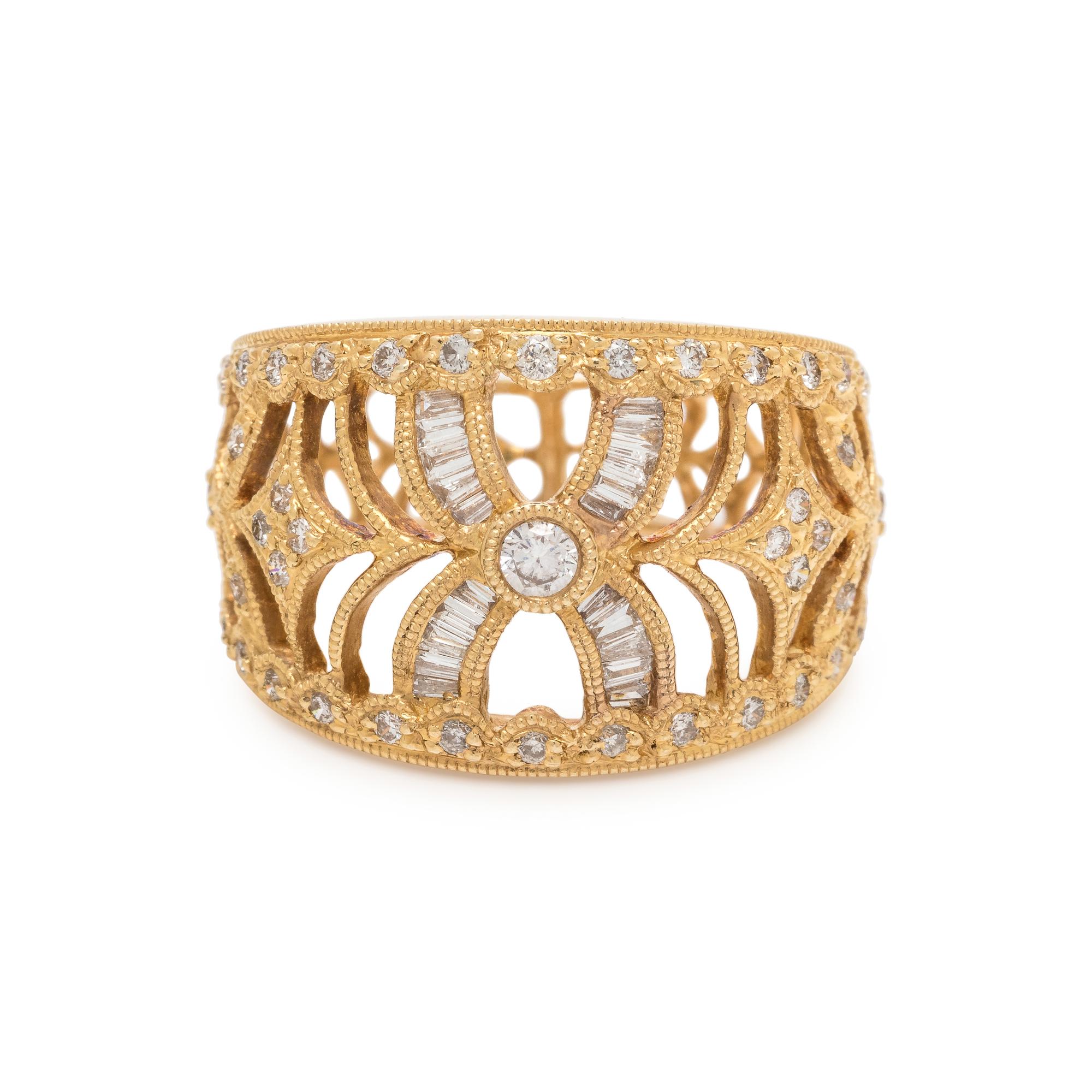 YELLOW GOLD AND DIAMOND RING