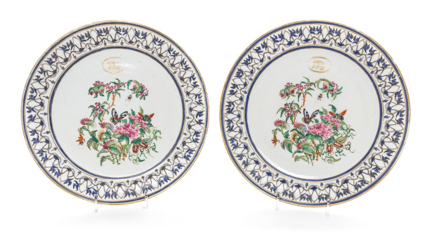 A Pair of Chinese Export Porcelain Plates Diameter of each 9 3/4 inches.