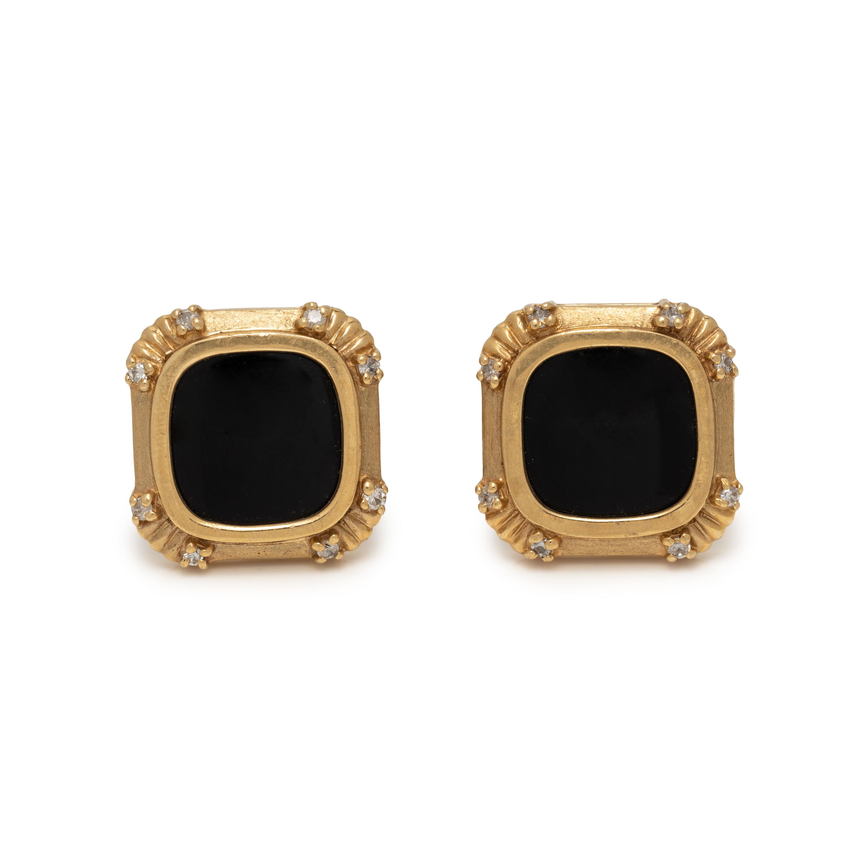 ONYX, DIAMOND AND YELLOW GOLD CUFFLINKS