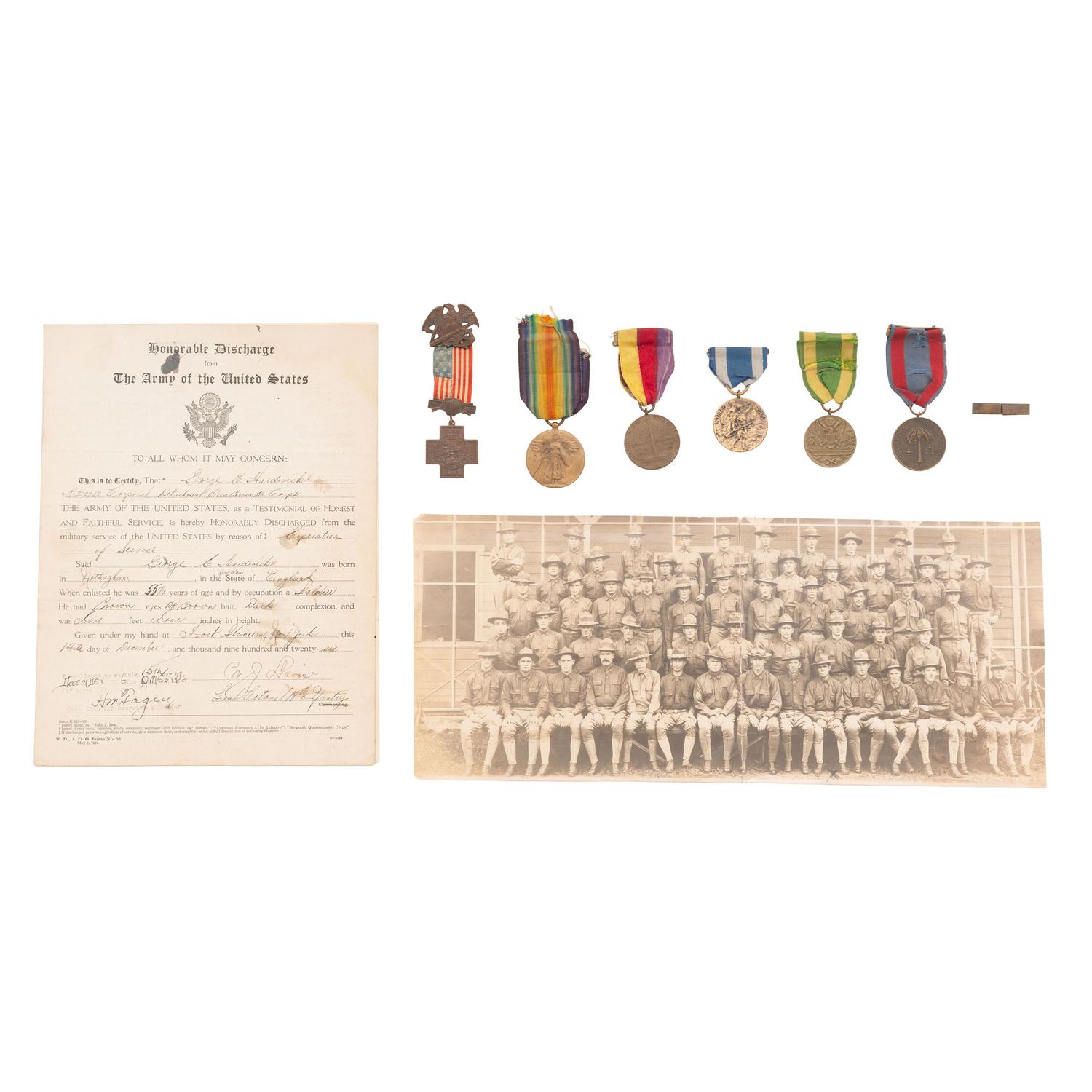 [Militaria] Large assortment of medals and related items from the Spanish American War, World Wars I and II.