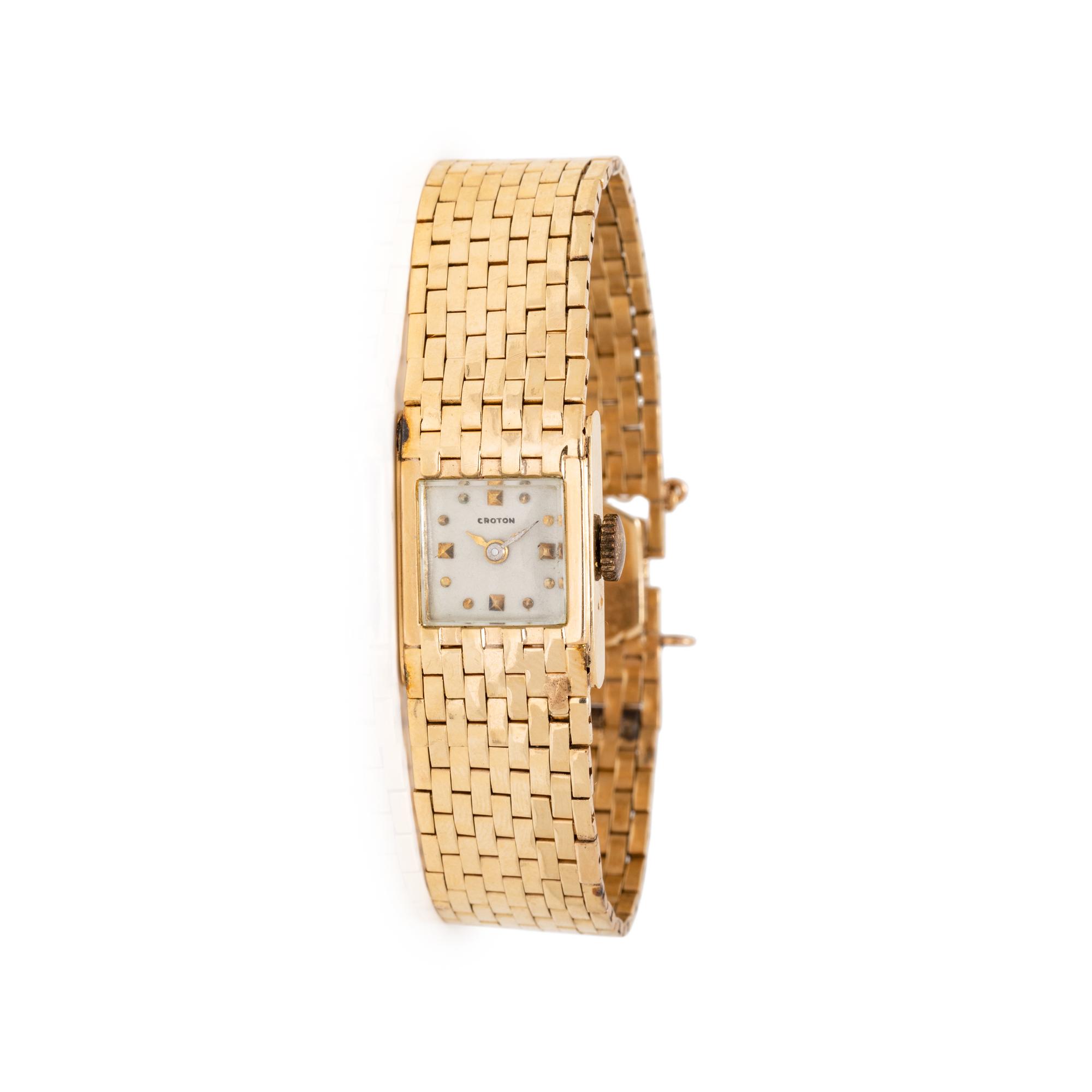 CORUM, YELLOW GOLD WATCH