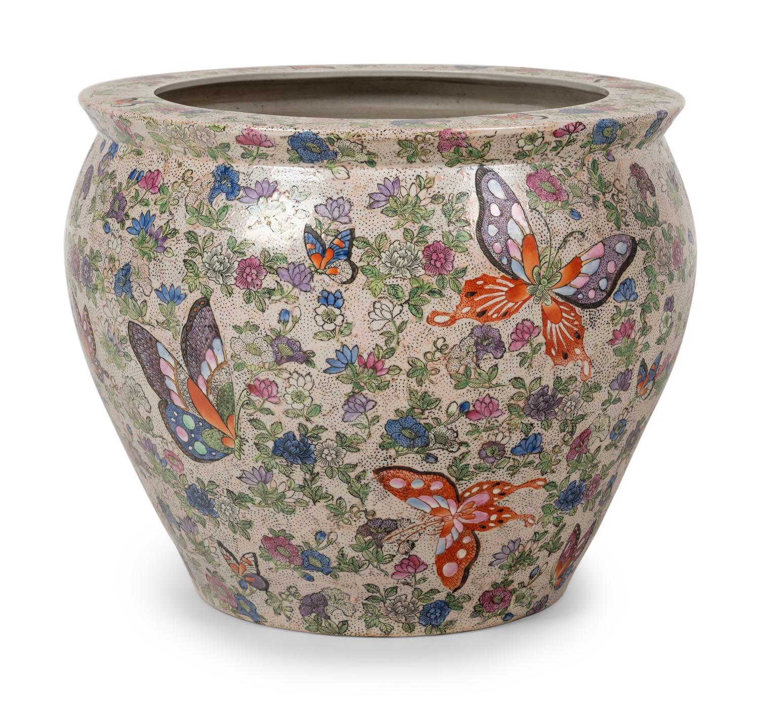 A Chinese Export Porcelain Jardinière