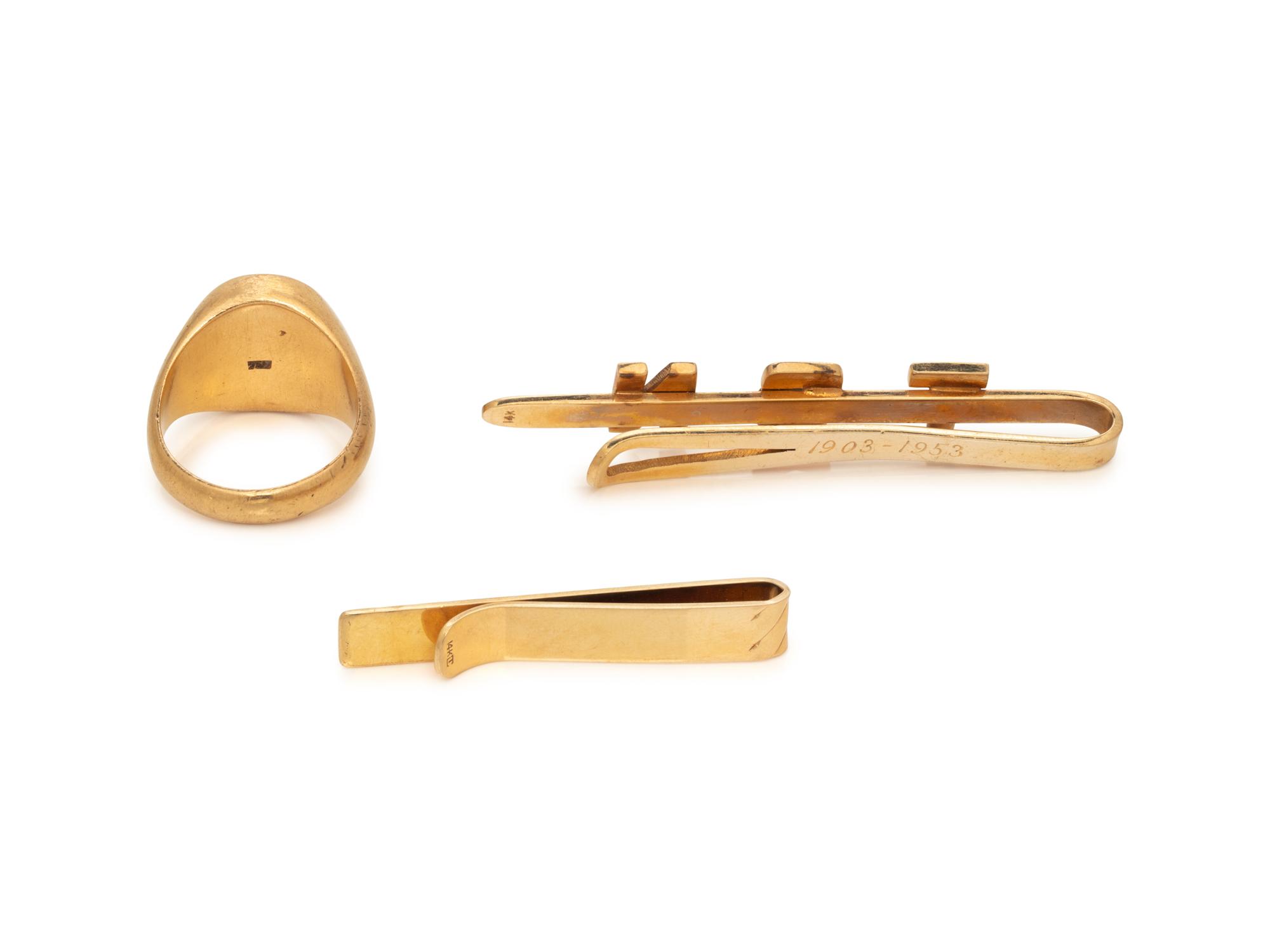 COLLECTION OF YELLOW GOLD JEWELRY
