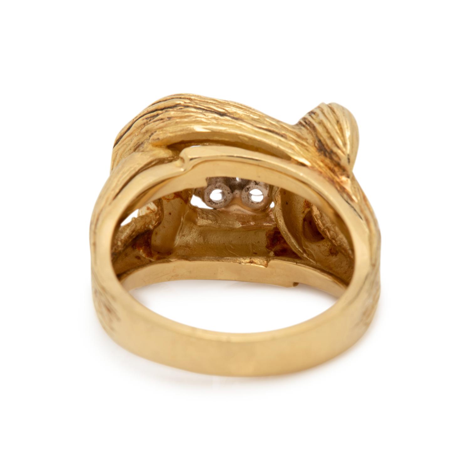 YELLOW GOLD AND DIAMOND RING