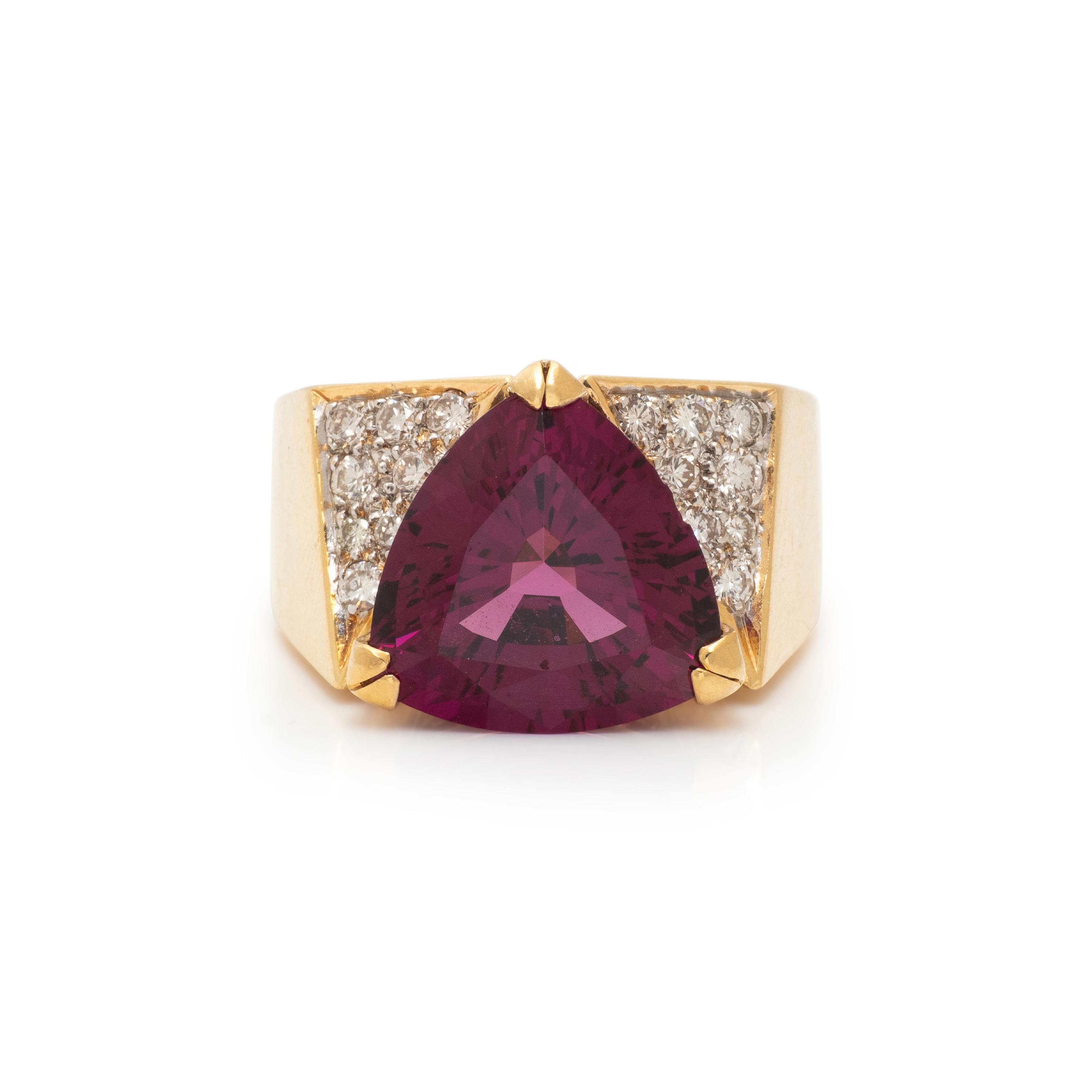 GARNET AND DIAMOND RING