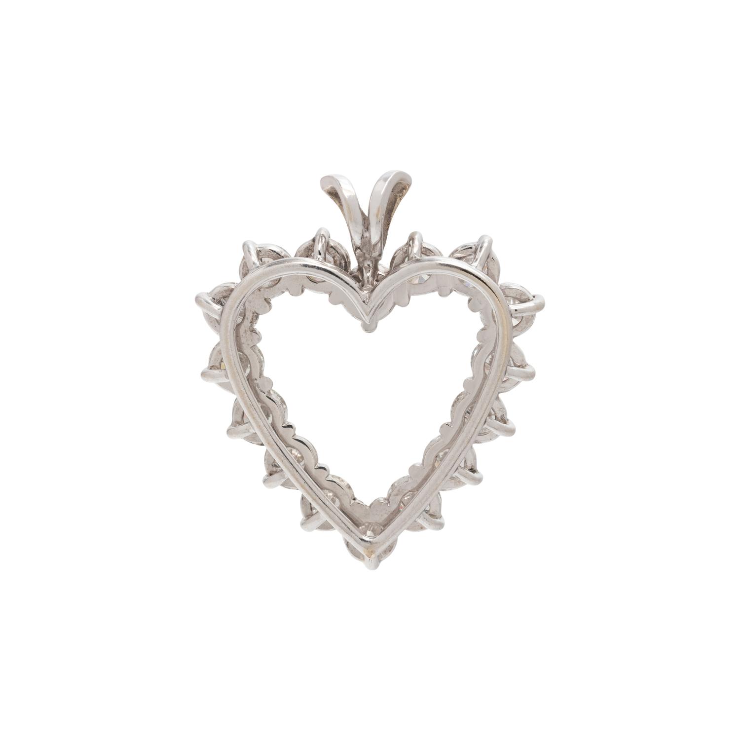 DIAMOND HEART PENDANT