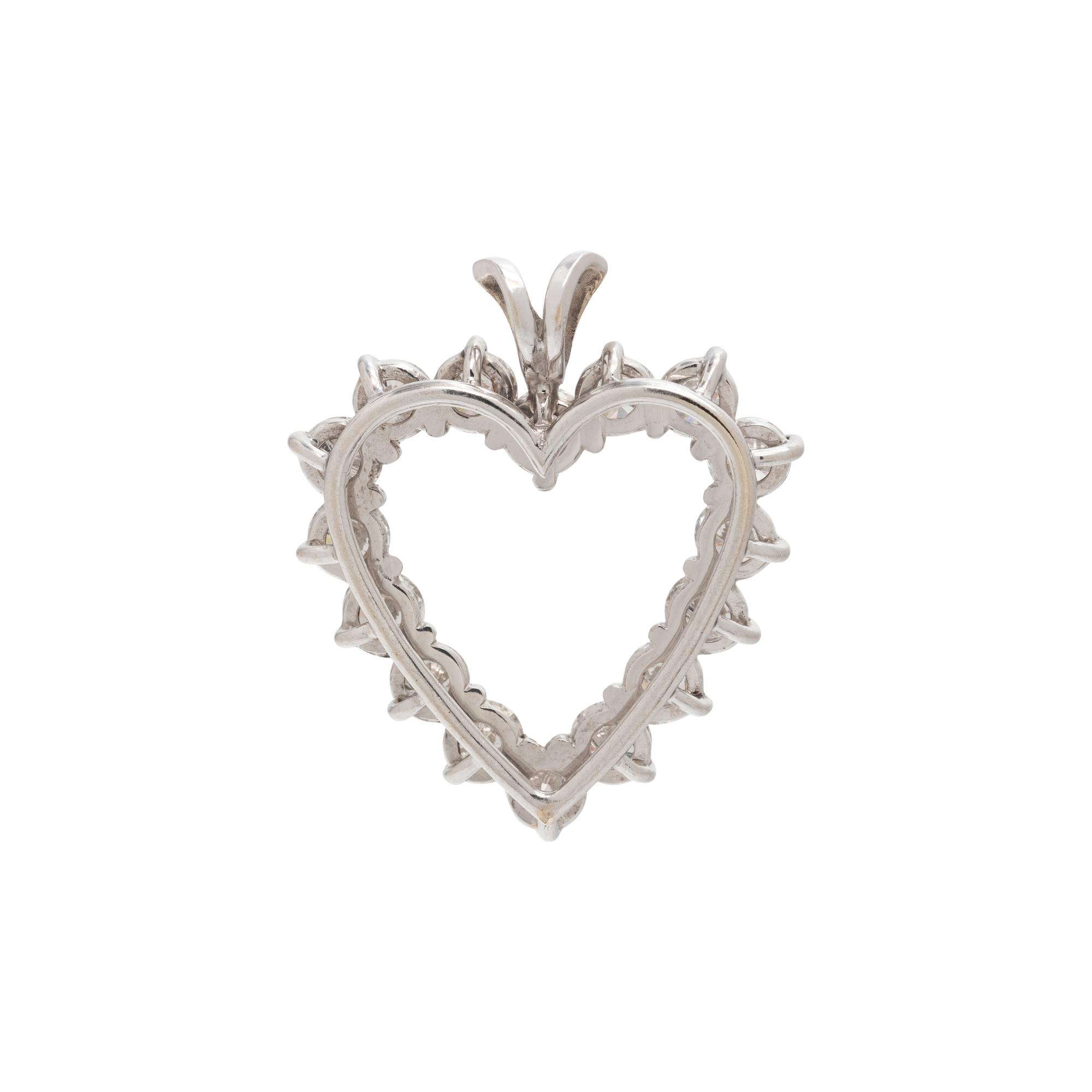 DIAMOND HEART PENDANT