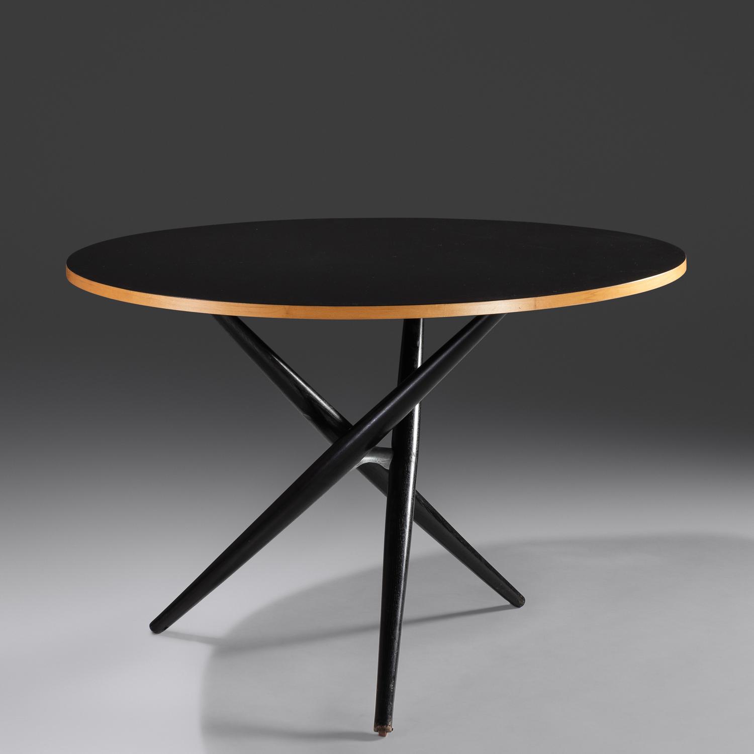 Unique Dinning Table Knoll, USA / Switzerland