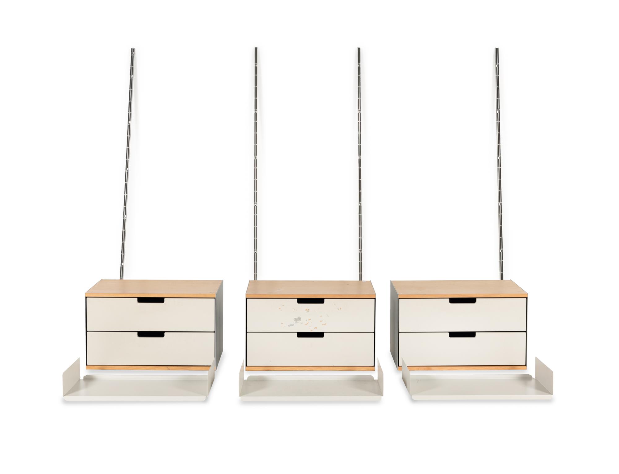 606 Universal Shelving System Vitsoe Germany / United Kingdom