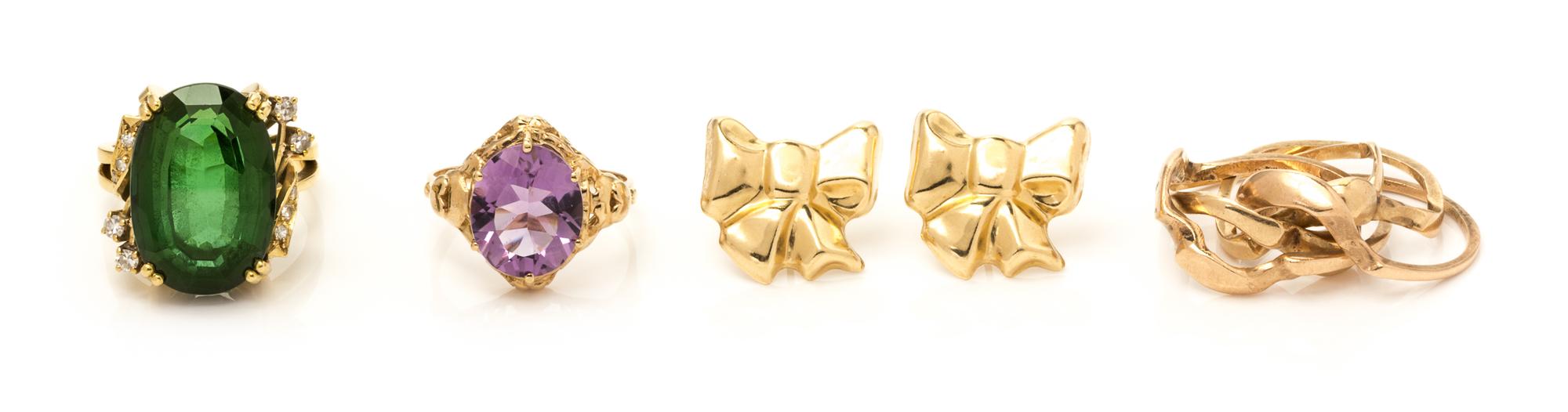 A Group of Yellow Gold Jewelry, 14.80 dwts.