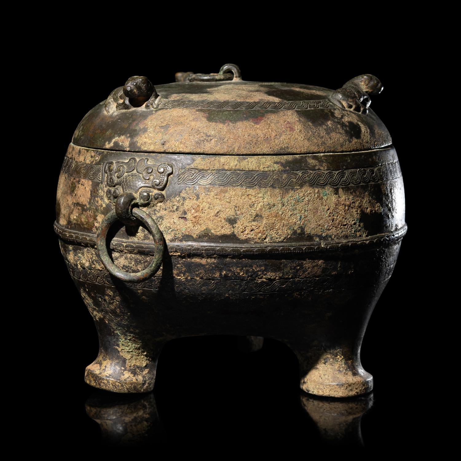 A Chinese Archaic Bronze Covered Tripod Vessel, Dun, Spring and Autumn Period 春秋 青銅敦