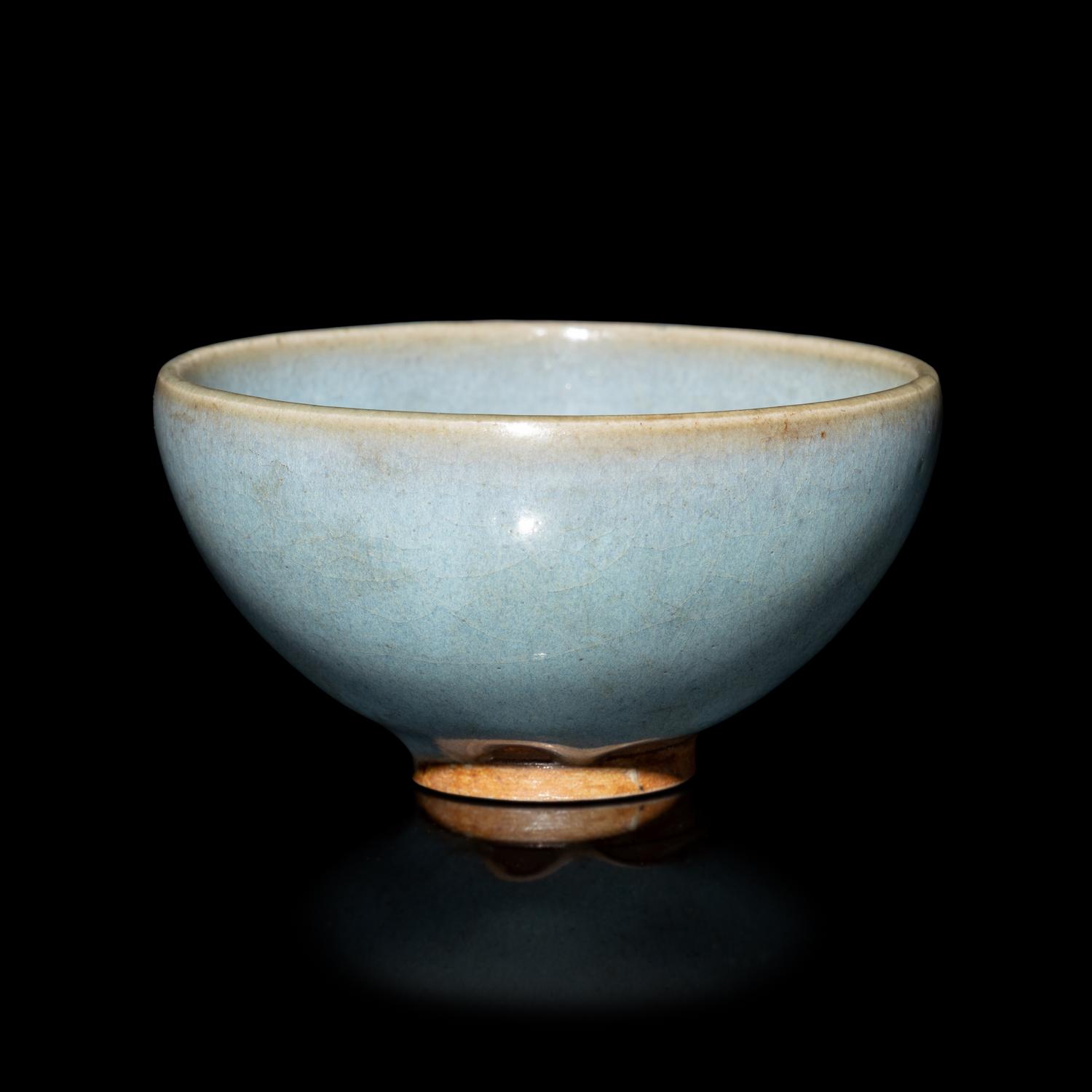 A Chinese Jun Type Glazed "Bubble" Bowl 鈞窯茶圓