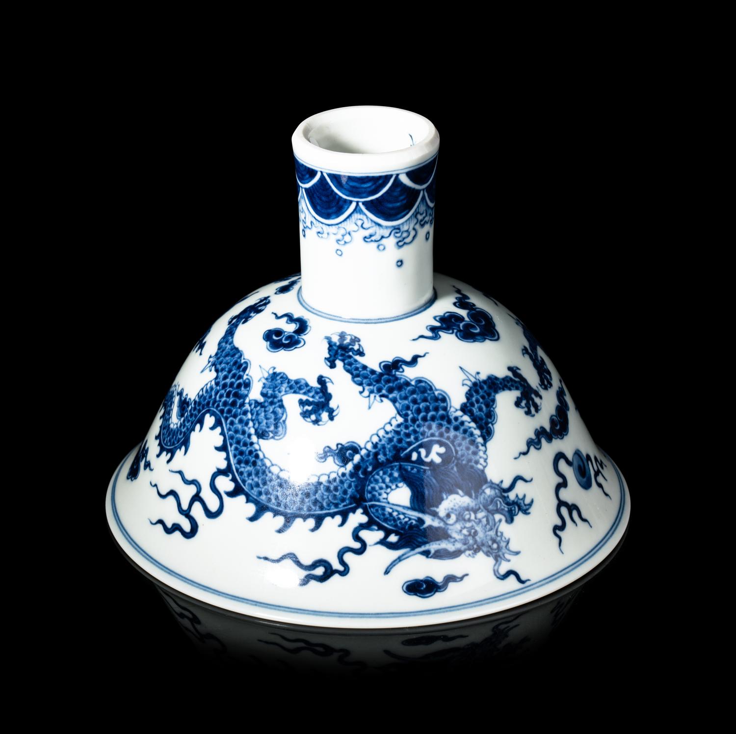 A Blue and White Porcelain Stem Bowl