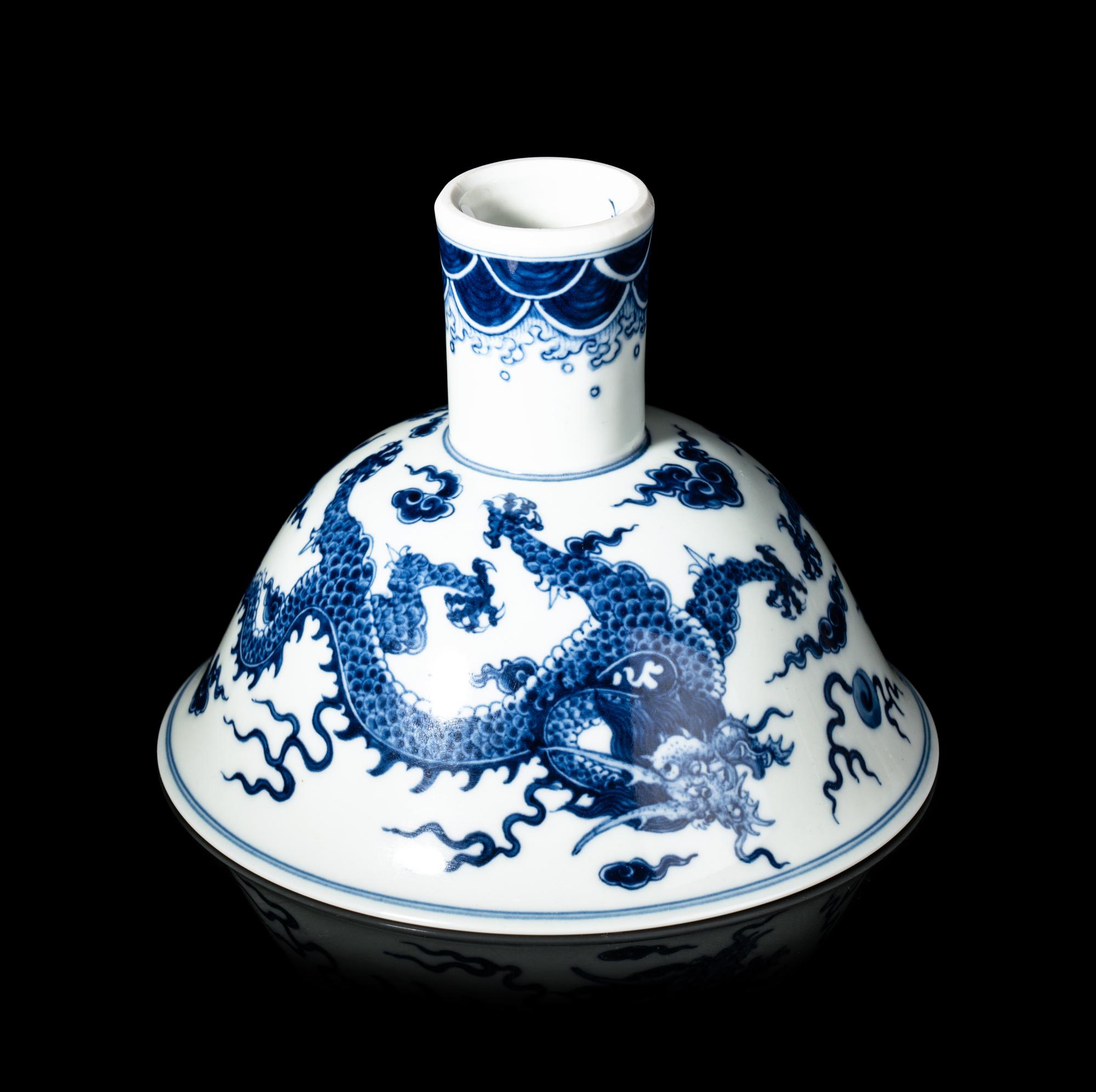A Blue and White Porcelain Stem Bowl