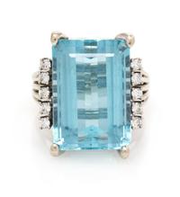 A 14 Karat White Gold, Aquamarine and Diamond Ring, 8.00 dwts.