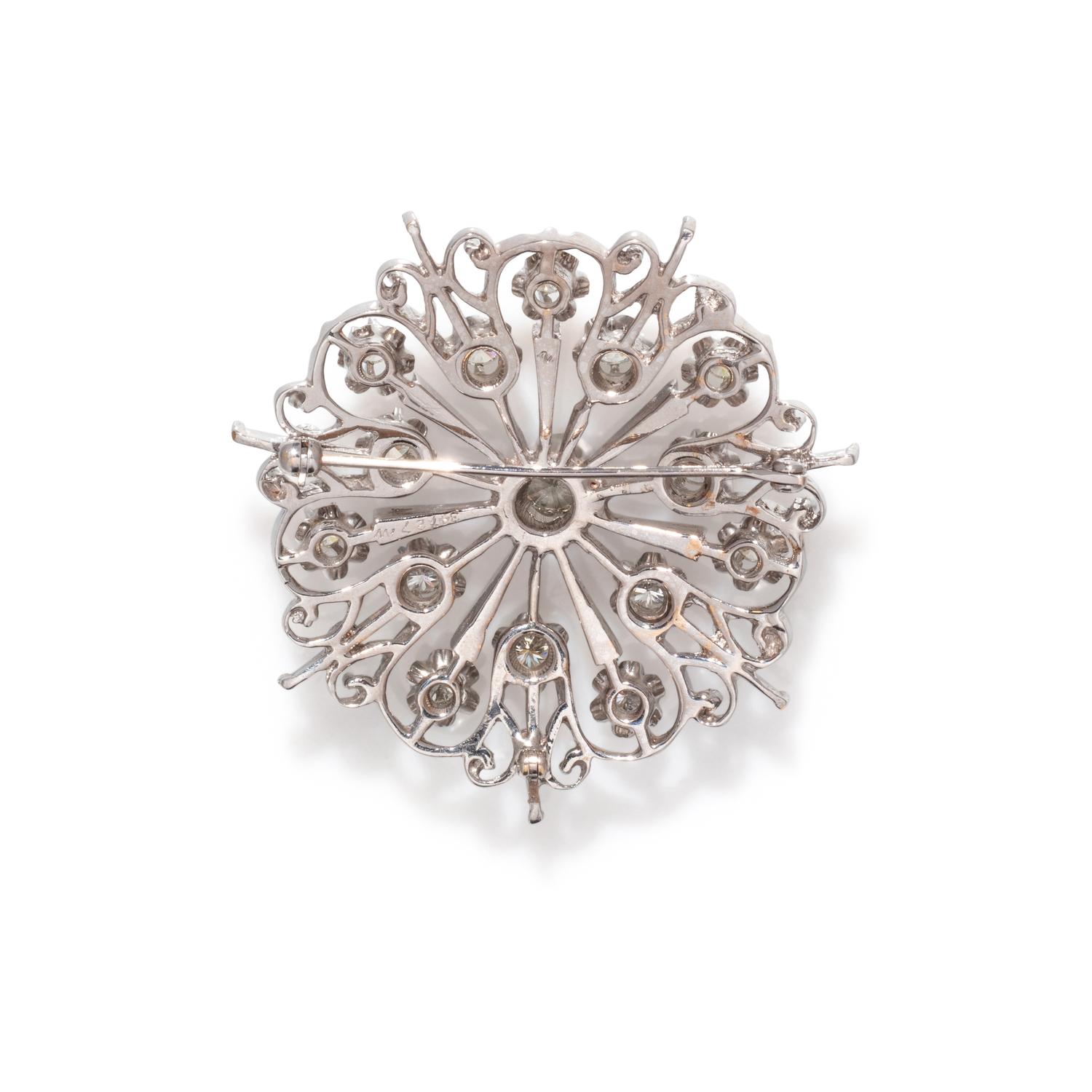 WHITE GOLD AND DIAMOND BROOCH