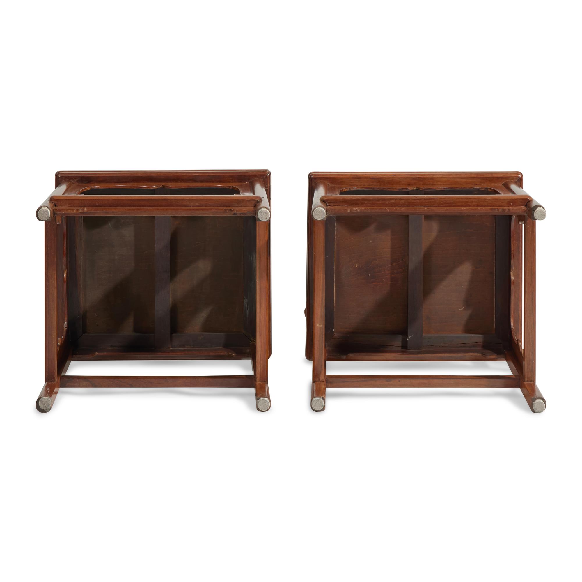 A Pair of Chinese Hardwood "Official's Hat" Sidechairs, Guanmaoyi — 硬木官帽椅一對