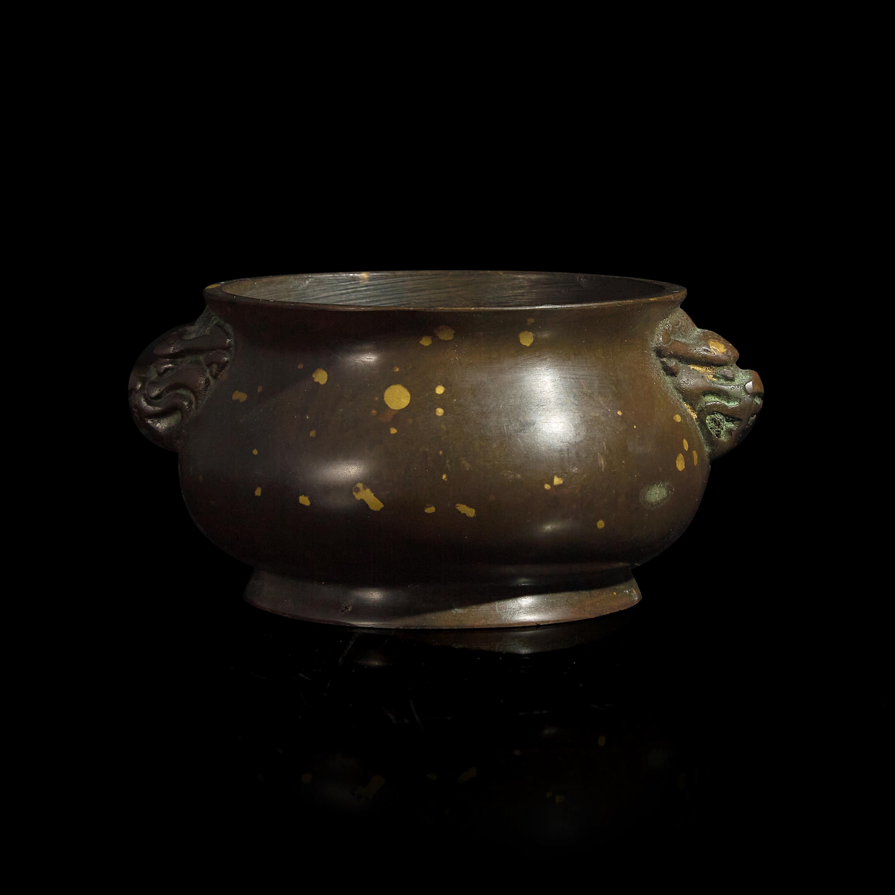 A Chinese "Gold-Splashed" Patinated Bronze Censer 灑金銅獅耳爐