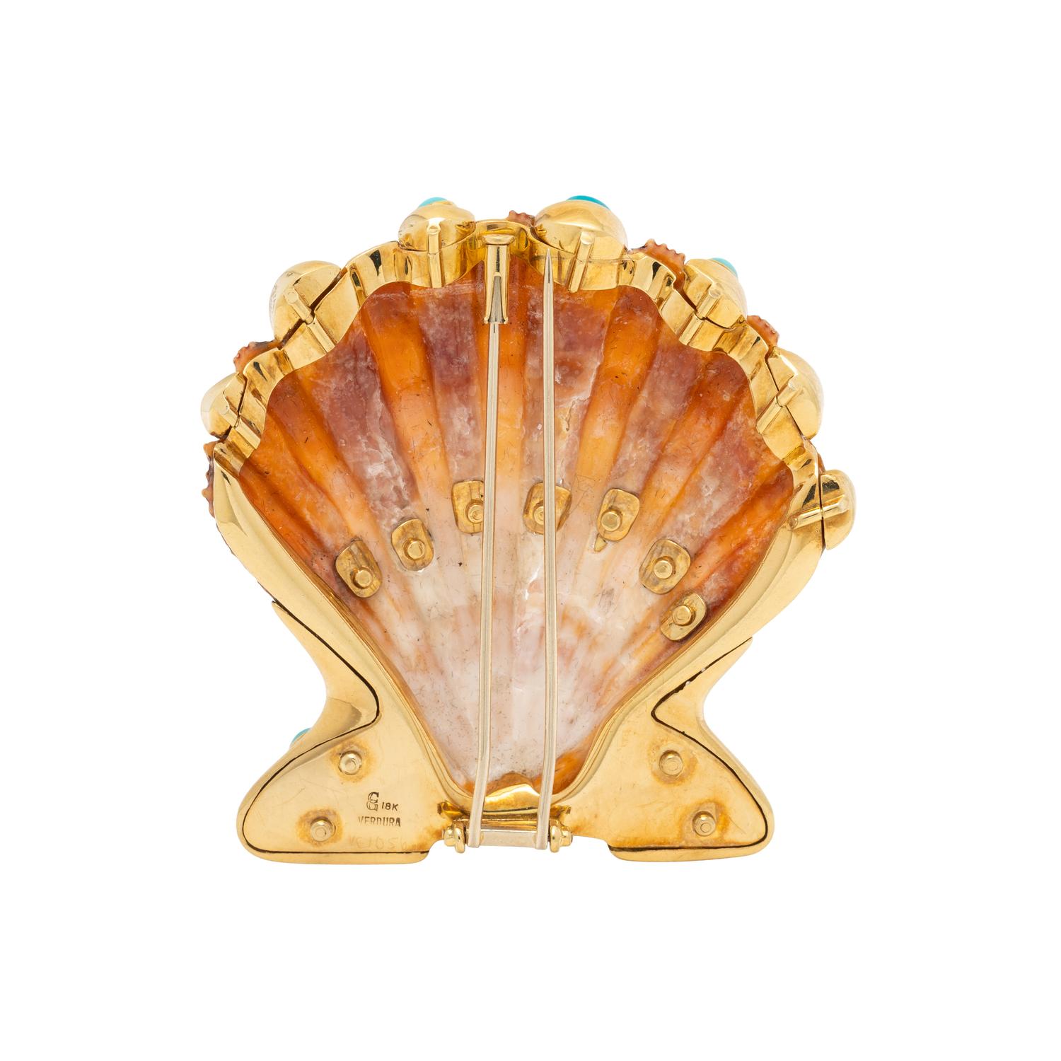 VERDURA, 'LION'S PAW' TURQUOISE, DIAMOND, AND YELLOW GOLD BROOCH