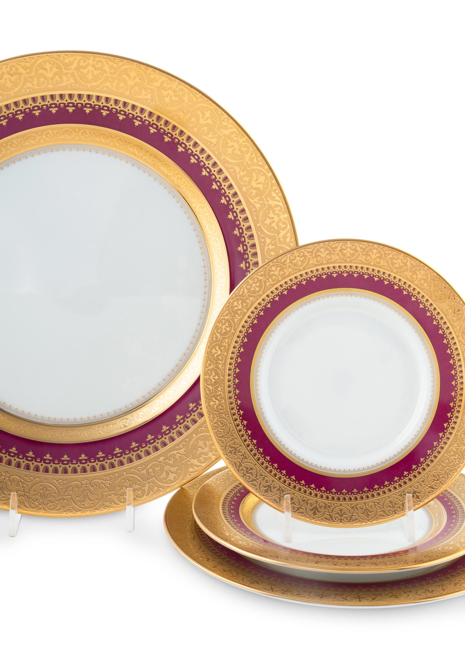 A Modern Fabergé Porcelain Dinner Service