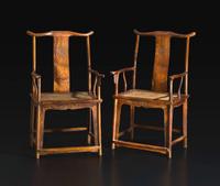 A rare pair of Chinese Huanghuali yoke-back armchairs, sichutou guanmaoyi 黄花梨四出頭官帽椅一对 17th/ 18th century ???????