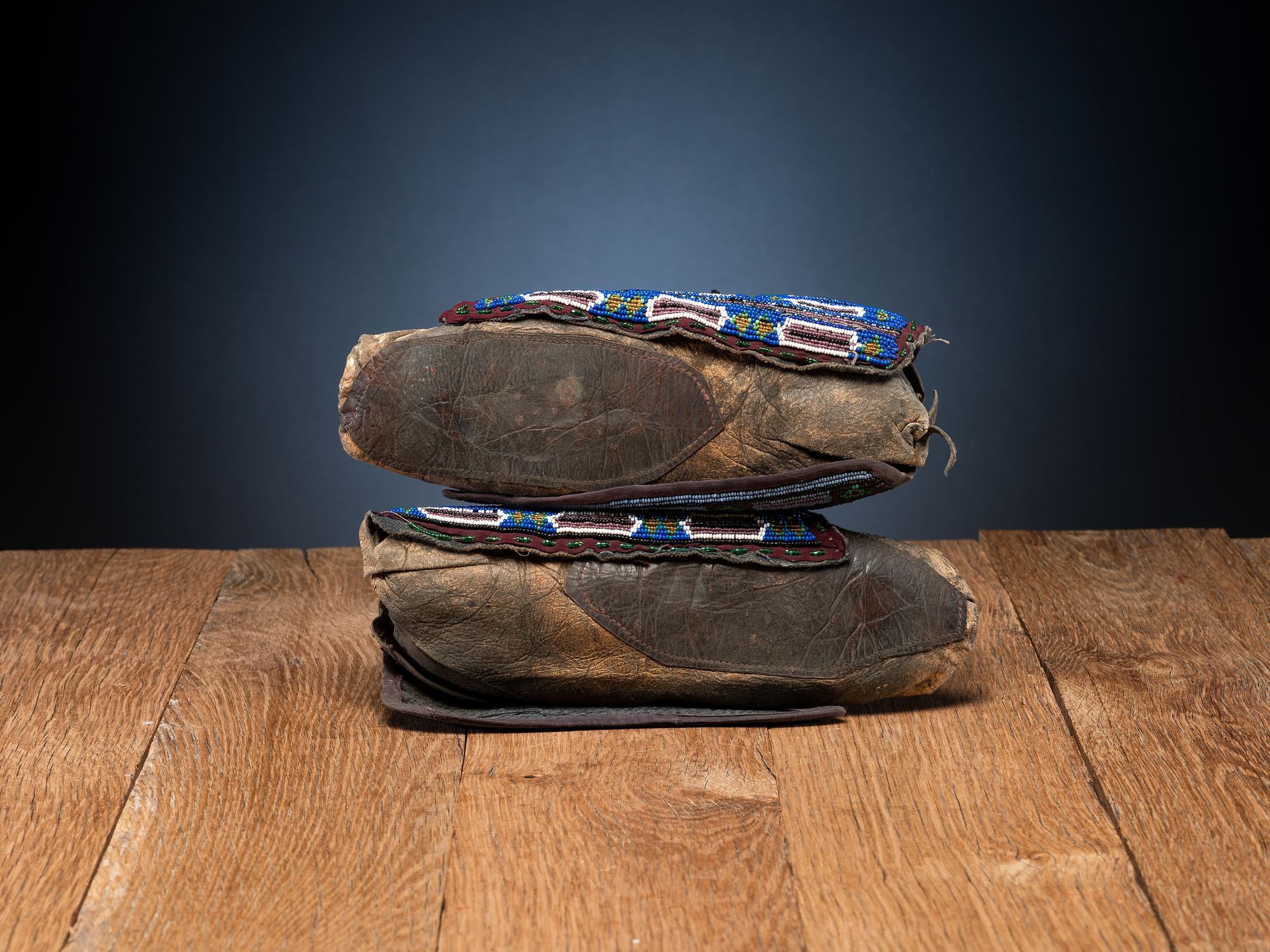 Mesquakie Beaded Hide Moccasins