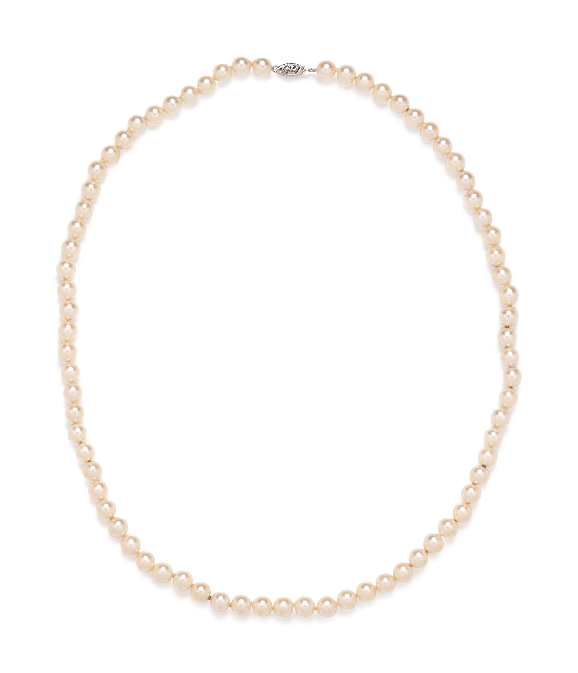 A 14 Karat White Gold and Cultured Pearl Necklace,