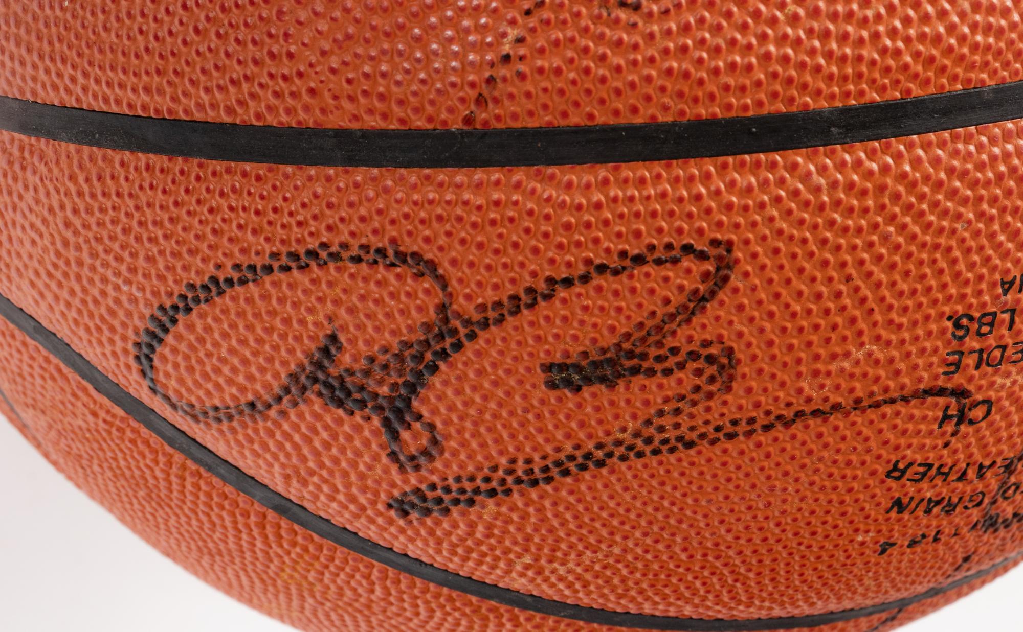 A 2003-04 Chicago Bulls Team Signed Autograph Basketball (Scottie Pippen's Last Season)