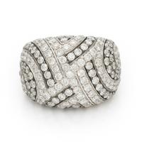DIAMOND AND WHITE GOLD BOMBÉ RING