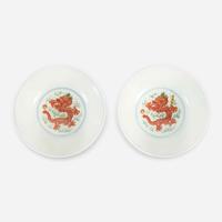 A pair of Chinese wucai "Dragon and Phoenix" bowls 五彩龙凤碗一对 Xuantong six-character mark ?????