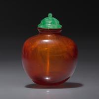 A Chinese Amber Snuff Bottle, Qing Dynasty, Circa 1740-1820 — 1740-1820年 琥珀鼻煙壺