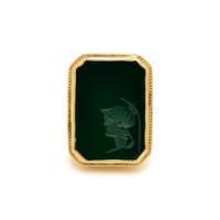 YELLOW GOLD AND GREEN CHALCEDONY INTAGLIO RING