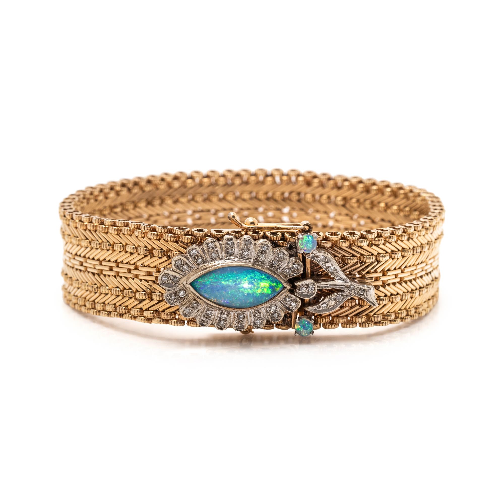 YELLOW GOLD, OPAL AND DIAMOND BRACELET